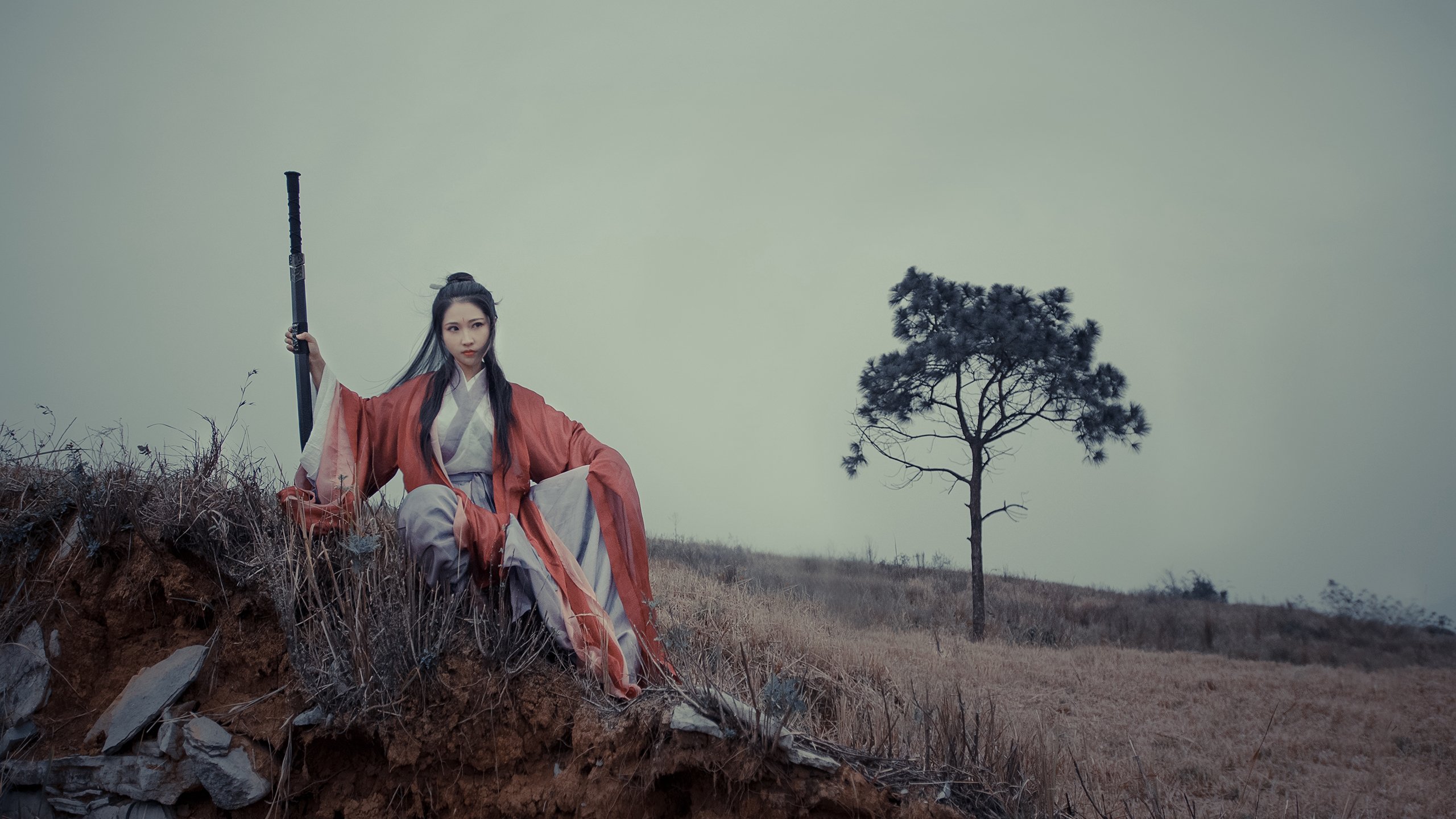 塔特的强力突破打破对方防线,袋鼠队获得致命反击机会