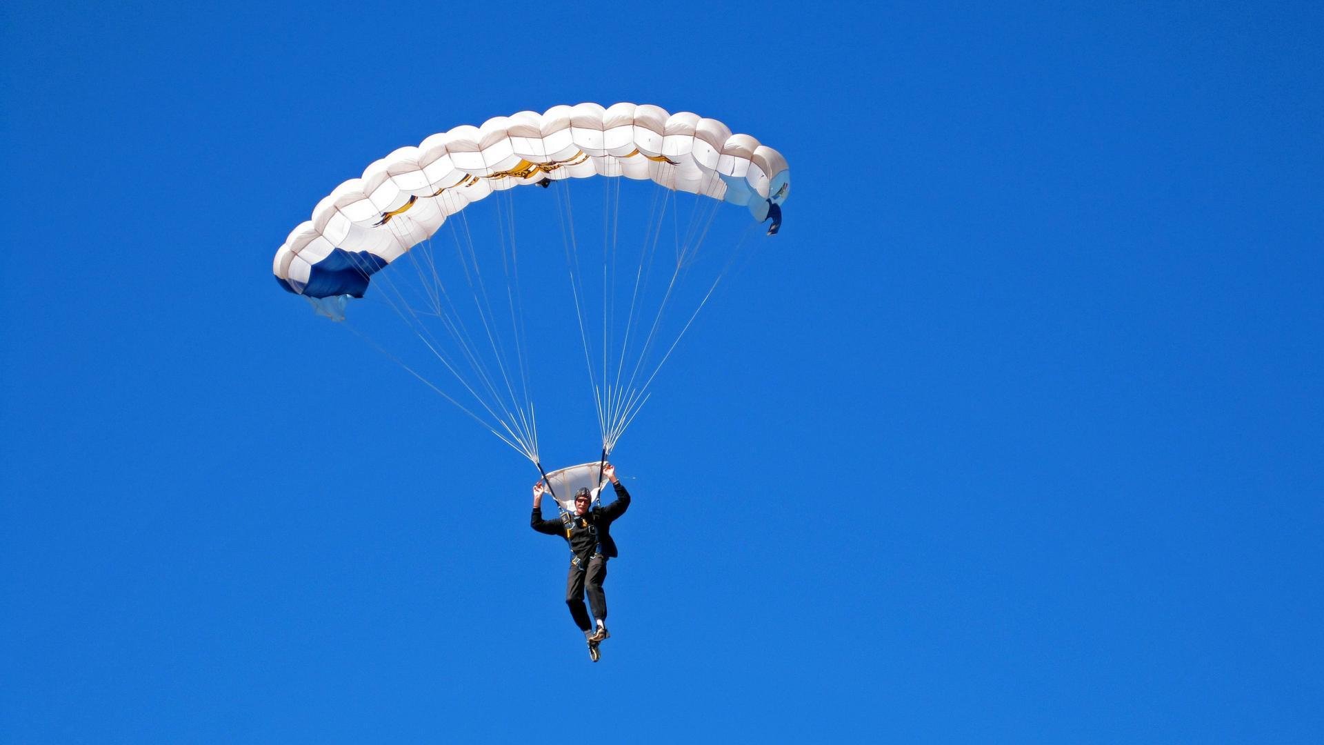 品牌授权合作推动中国特色体育产业多元化发展,体育品牌文化